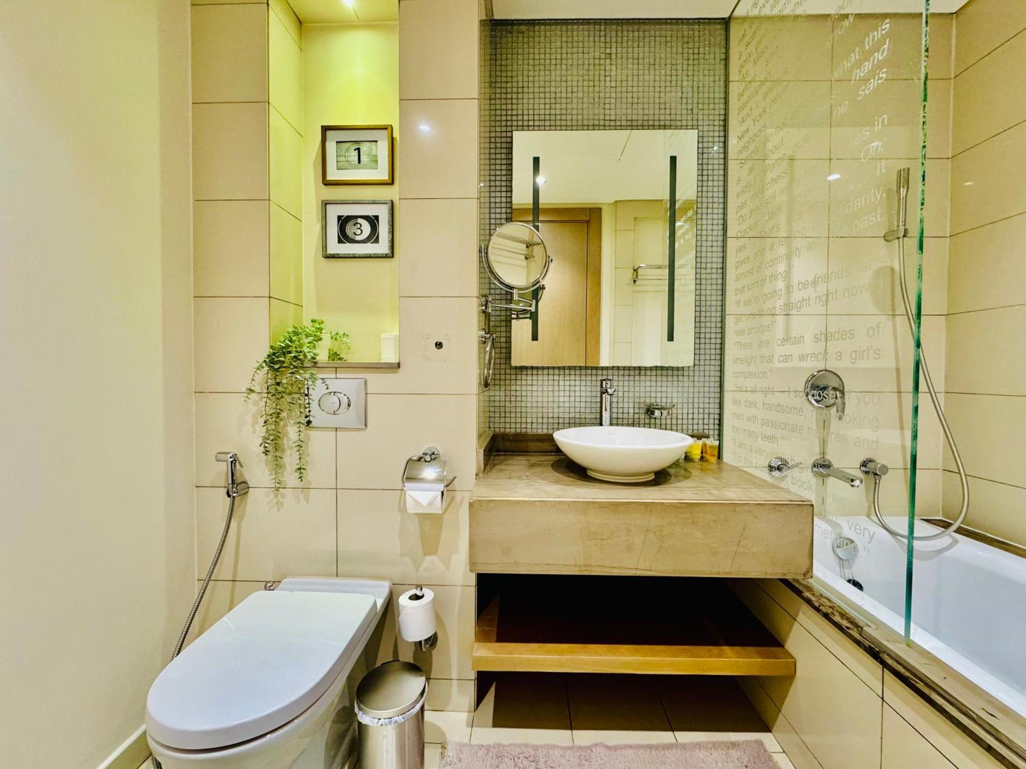 Apartment Luxe 3br , Paramount By Damac, Excellent Pool *