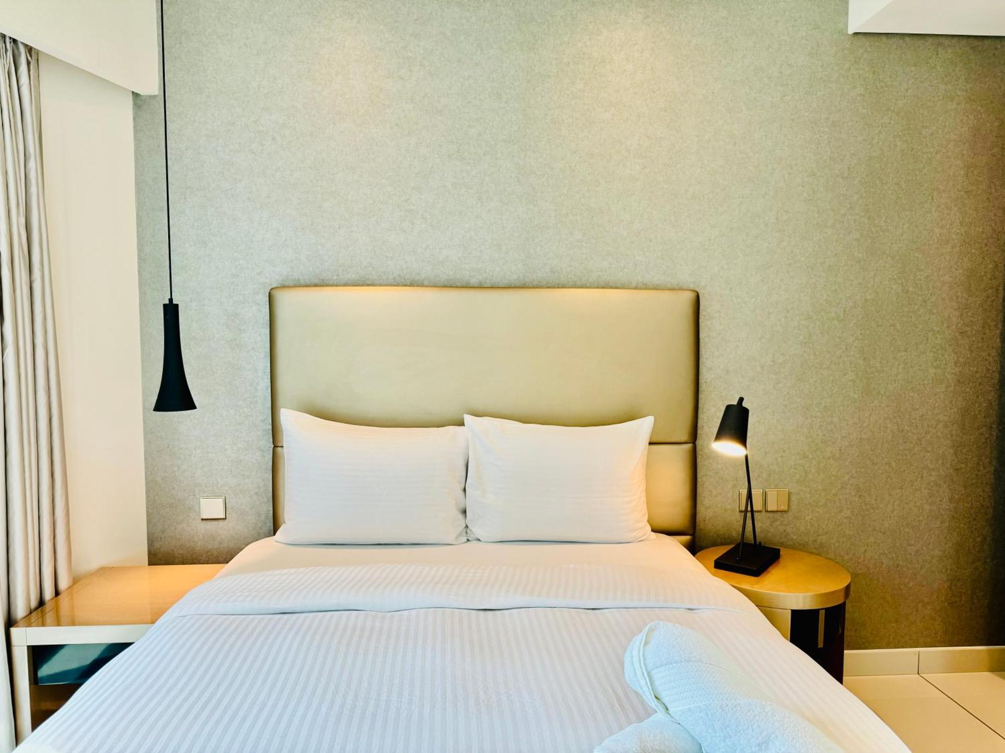 Luxe 3br , Paramount By Damac, Excellent Pool Dubai