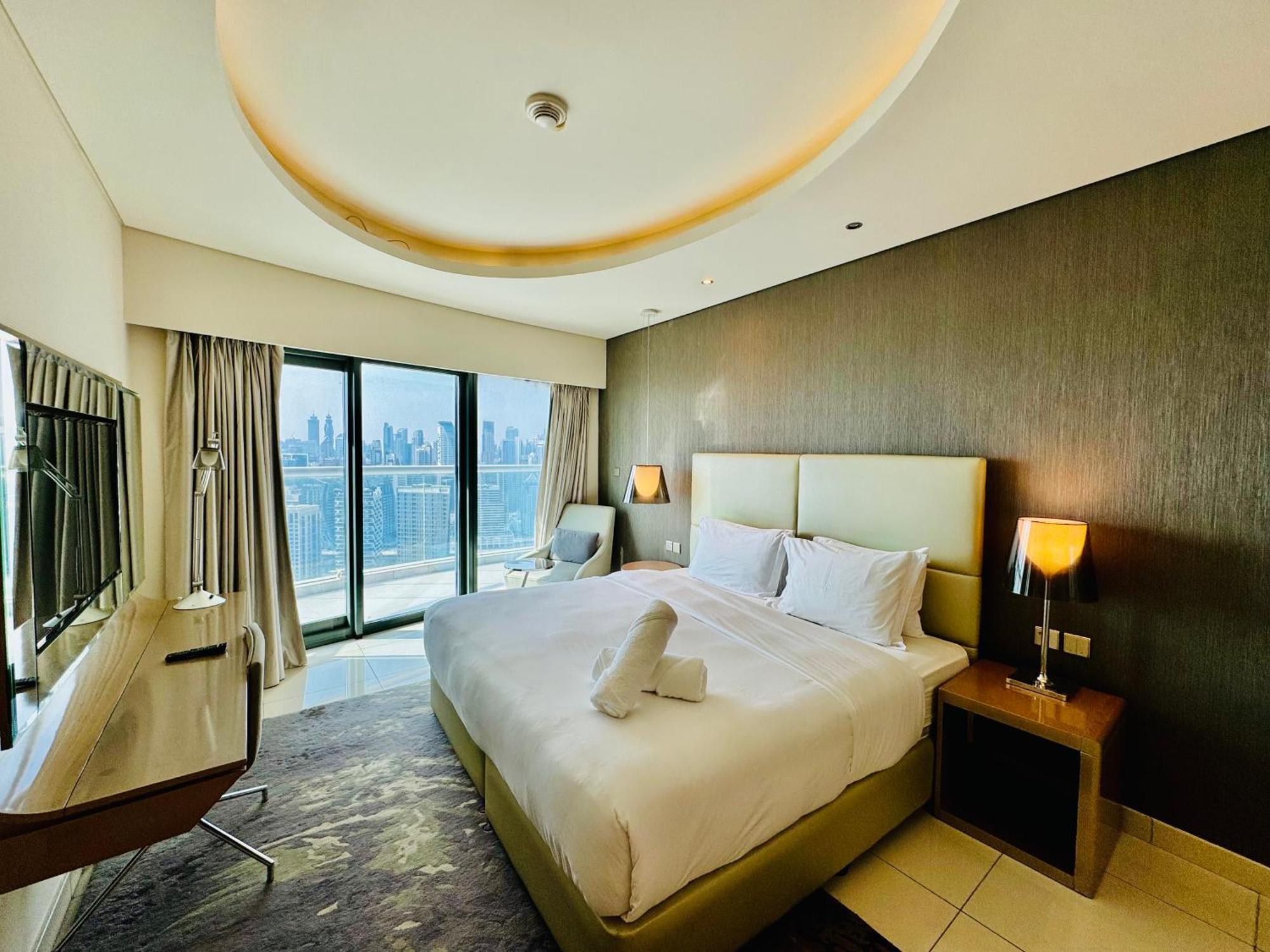 Luxe 3br , Paramount By Damac, Excellent Pool Apartment