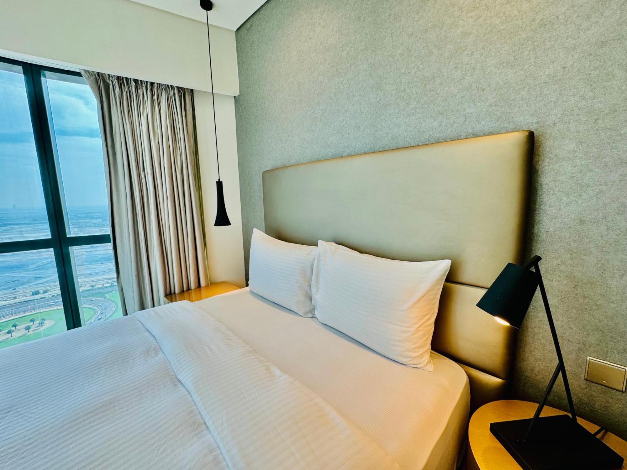 Luxe 3br , Paramount By Damac, Excellent Pool Apartment *