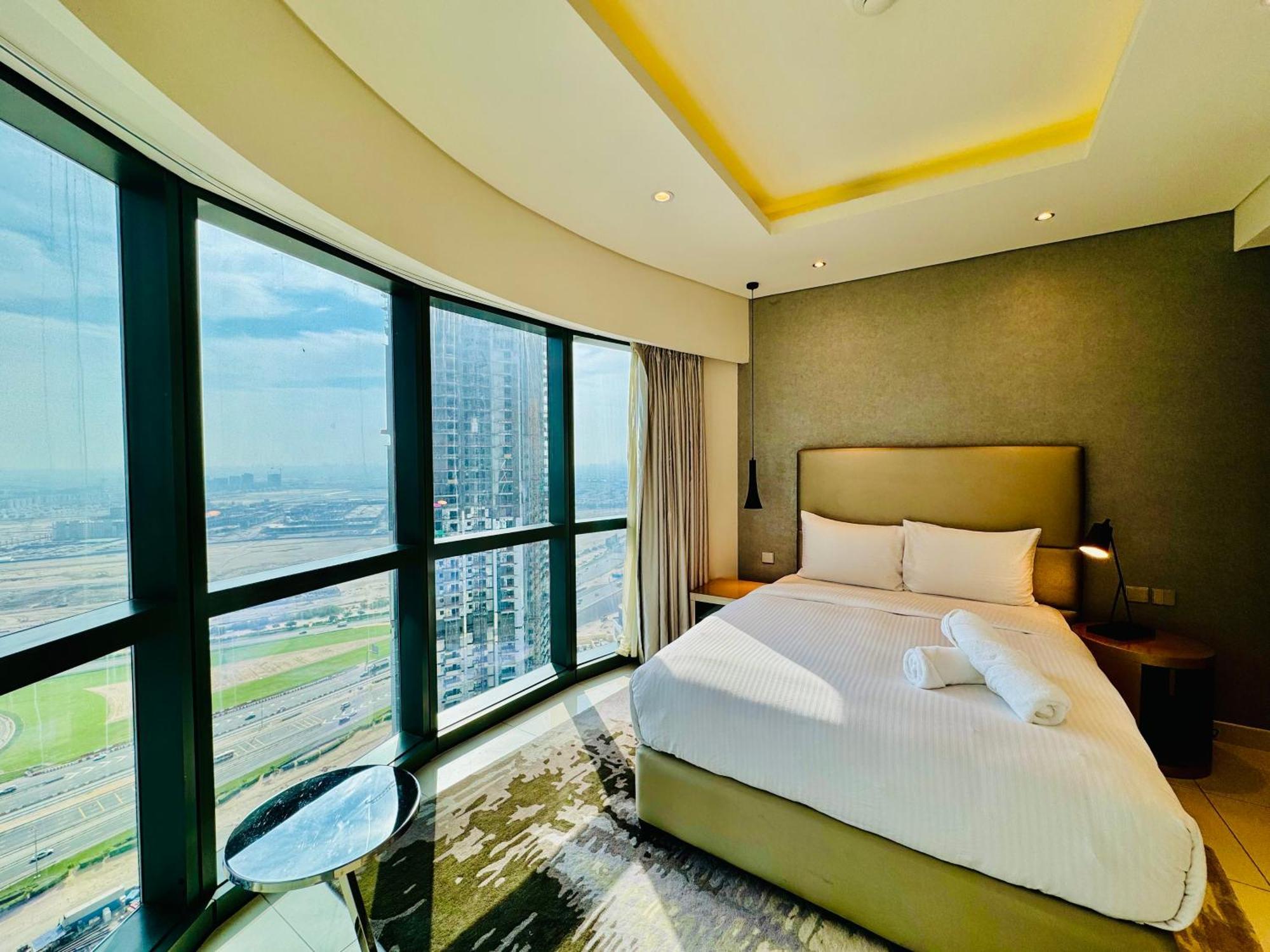 Luxe 3br , Paramount By Damac, Excellent Pool Apartment *